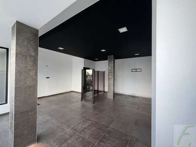 Vente droit au bail local libre 56m² à  affichée  