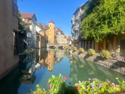 Cède local commercial de 80m² au centre d'Annecy