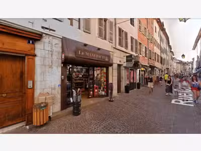 Local 20m² Annecy hyper centre historique