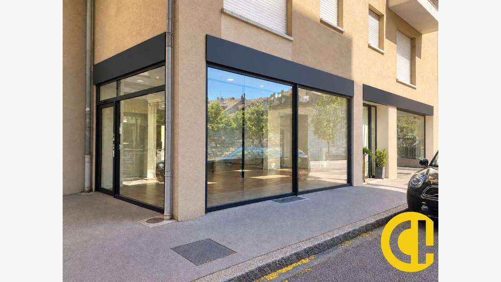 Cède bail local rénové 50m² à Annecy vieille ville