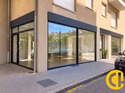 Cède bail local rénové 50m² à Annecy vieille ville