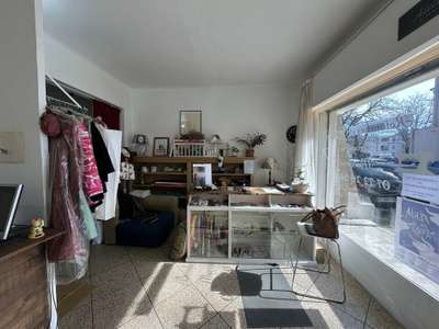 Local commercial 50m² à louer à Arles 