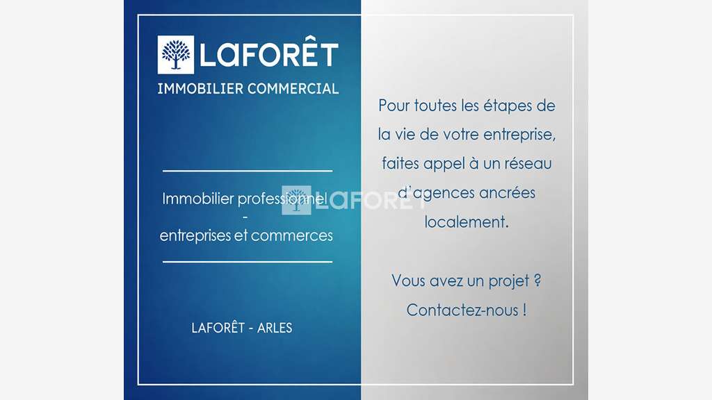 Cède droit au bail de 50m² emplacement N°1 à Arles