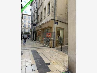 DAB local commercial 45m² rue piétonne à Avignon 