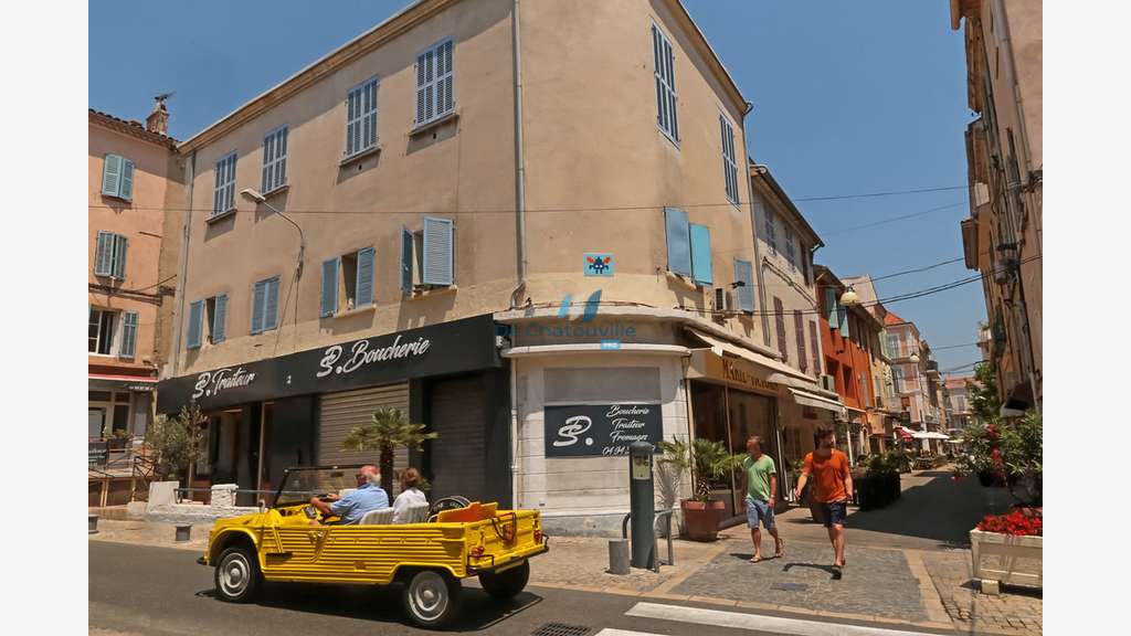 Cession droit au bail 70m² empl premium à Bandol