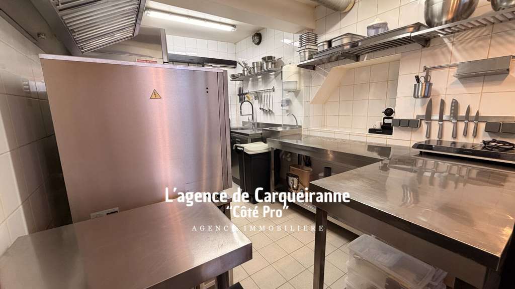 A vendre pas de porte local 18m² à Bandol