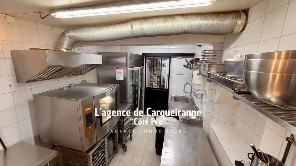 A vendre pas de porte local 18m² à Bandol