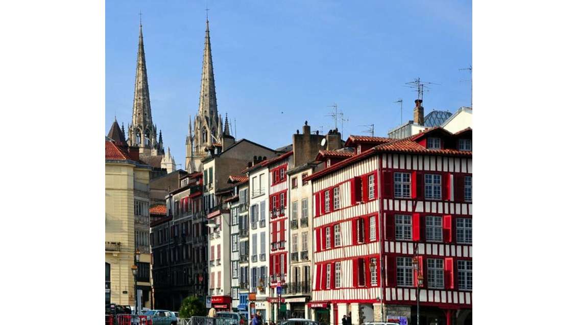 Local commercial 195m² à louer à Bayonne 