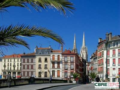 Cession droit au bail local 55m² à Bayonne