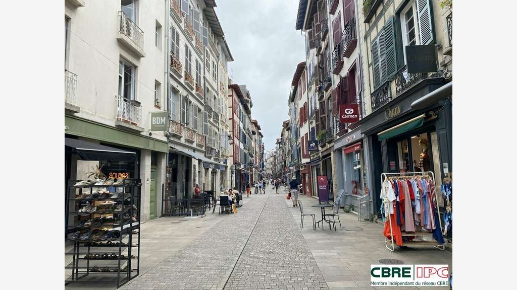 DAB local 26m² rue piétonne du Grand Bayonne