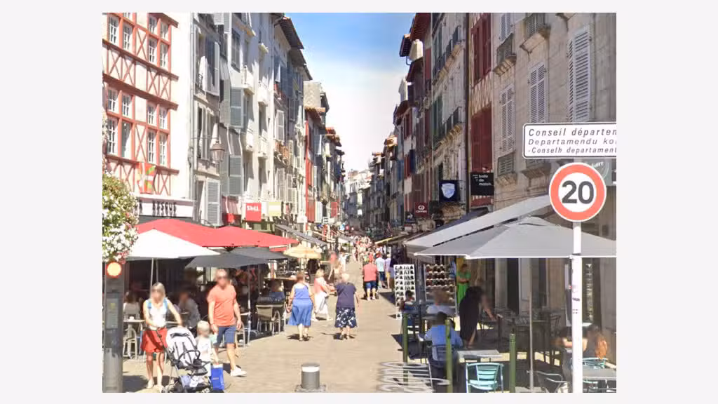 LOCAL COMMERCIAL RUE D'ESPAGNE BAYONNE