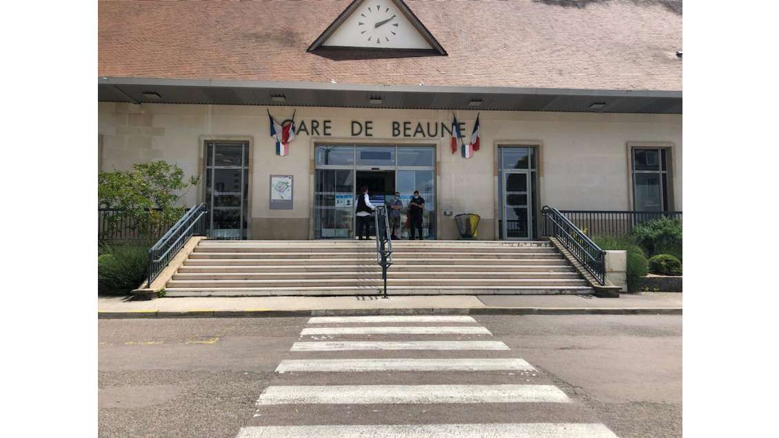 DAB joli local commercial quartier Gare de Beaune