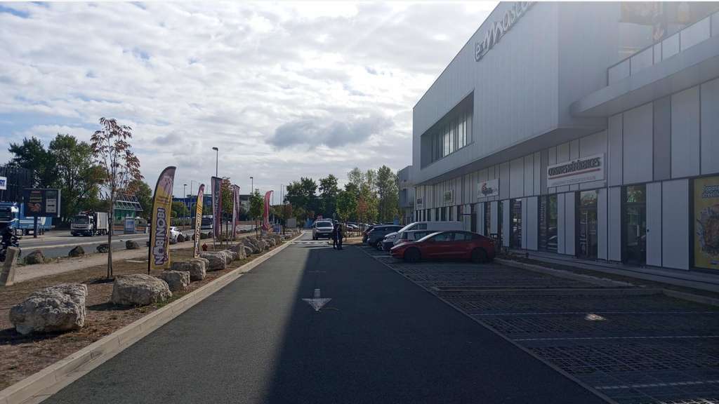 Bail à céder local 120m² Bègles ZA Rives d'Arcins