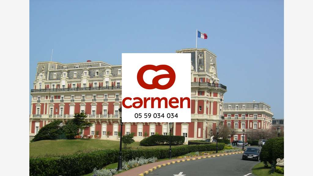 Exclusivité magasin 75m² parfait état à Biarritz