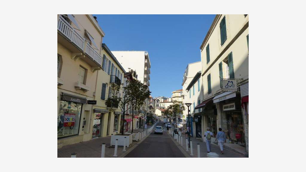 Cède bail local de 20m² à Biarritz rue Mazagran