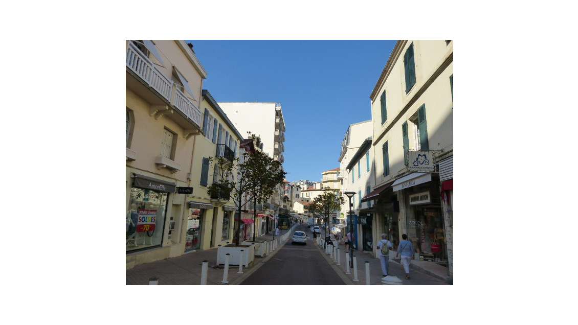 Cède bail local de 20m² à Biarritz rue Mazagran