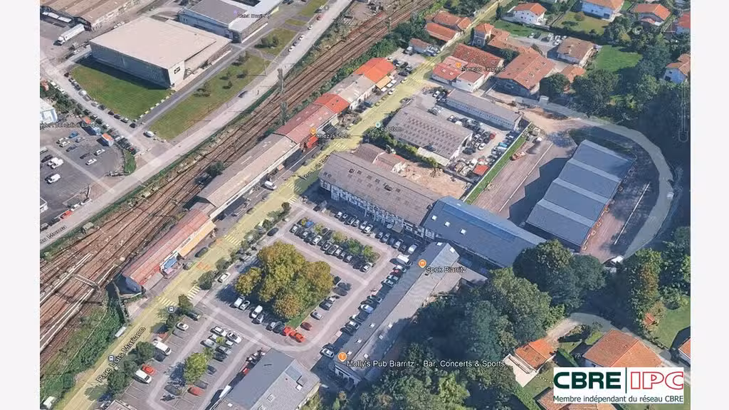 Cession droit au bail local 65m² à Biarritz Docks