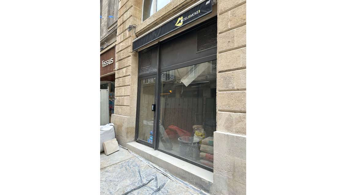 Local commercial 32m² quartier de la Porte Dijeaux