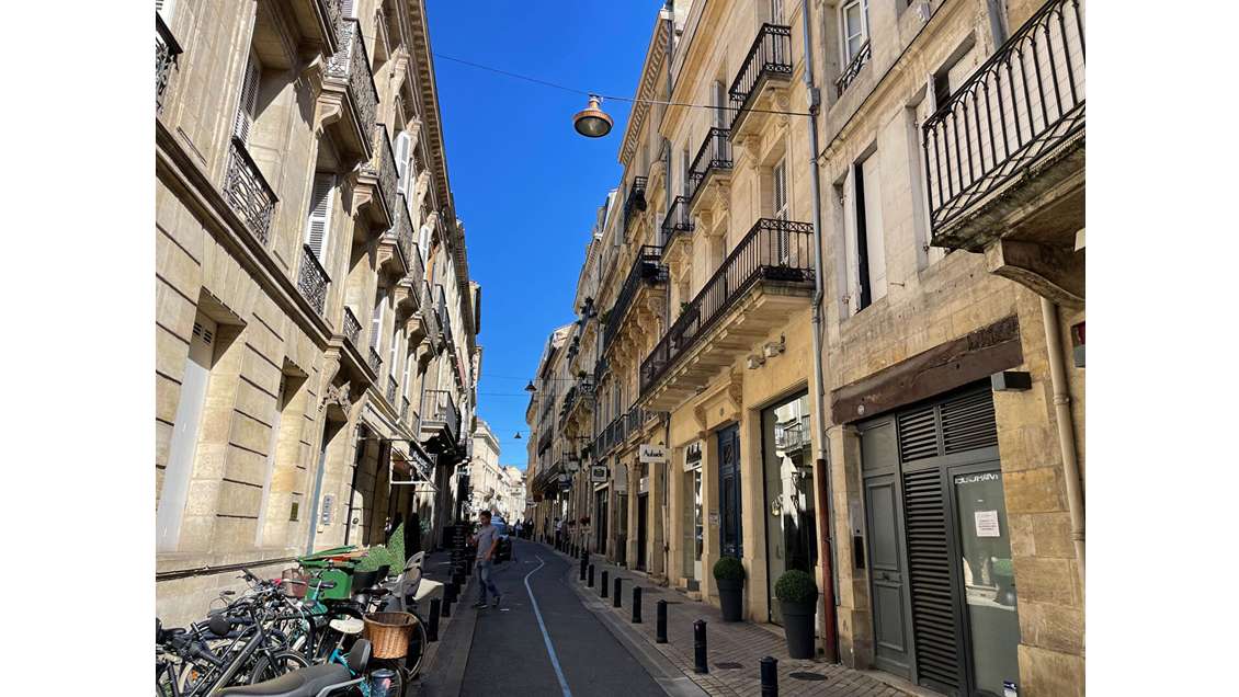 Magnifique local 76m² Triangle d'or Bordeaux 