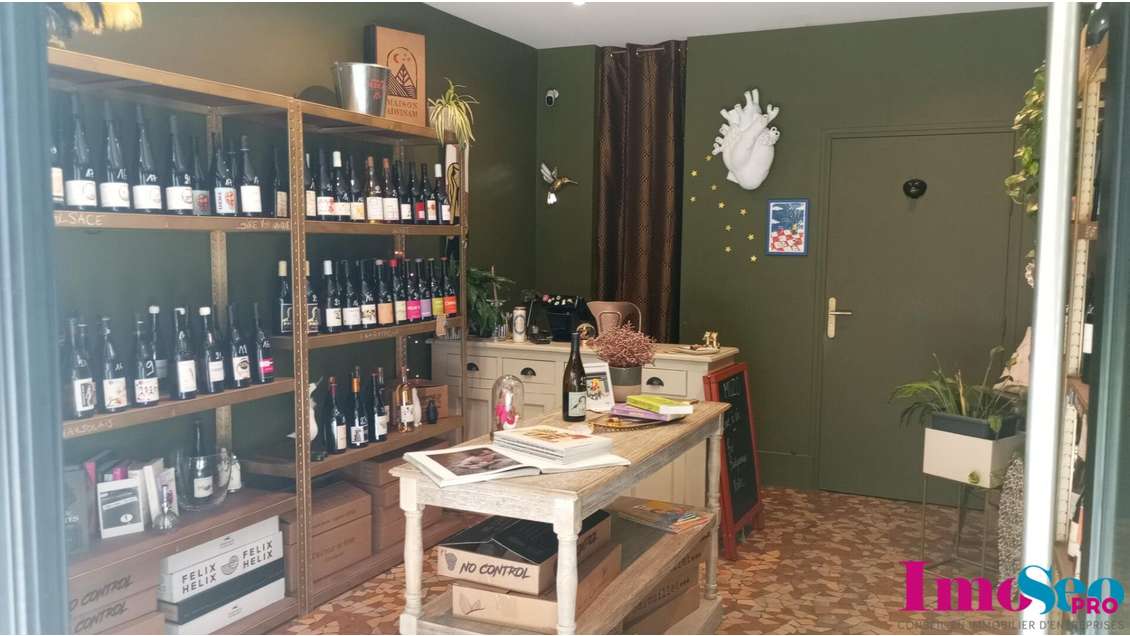 Bail à céder 25m² dans rue commerçante de Bordeaux