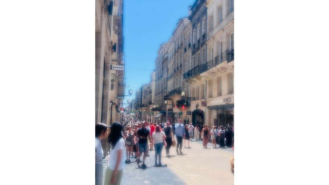 DAB boutique 120m² rue Sainte Catherine à Bordeaux