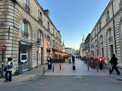 Cession droit au bail Locaux commerciaux - Boutiques à Bordeaux
