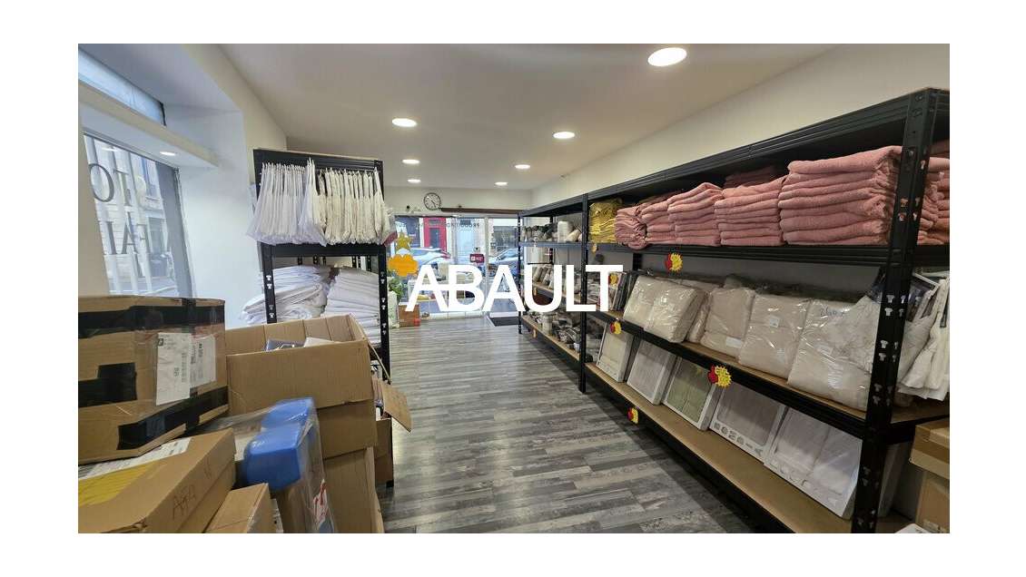 A louer local commercial 45m² à Bordeaux Chartrons