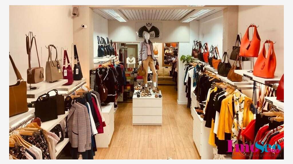 Local commercial 230m² à louer à Bordeaux