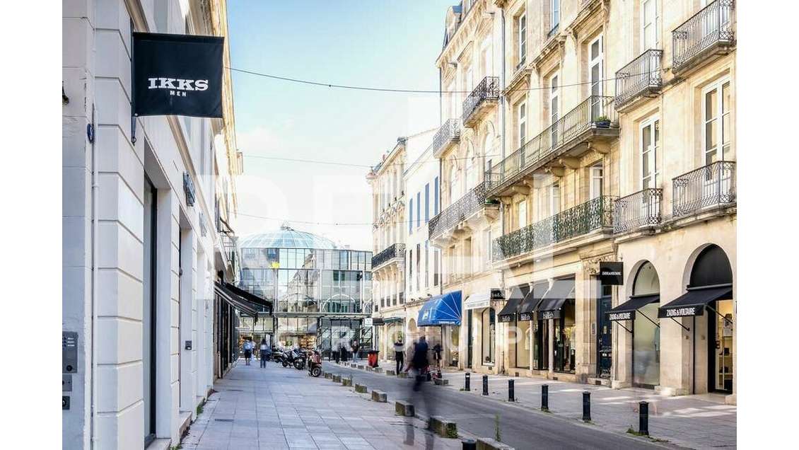 BORDEAUX - LOCAL COMMERCIAL à louer