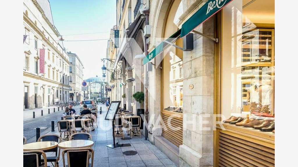 Local 86m² à louer à Bordeaux Triangle d'Or