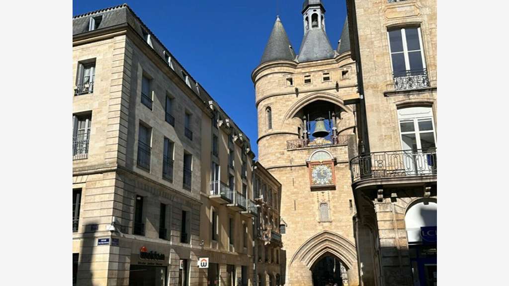 Bail à céder 80m² emplacement N°1 Bordeaux St Paul