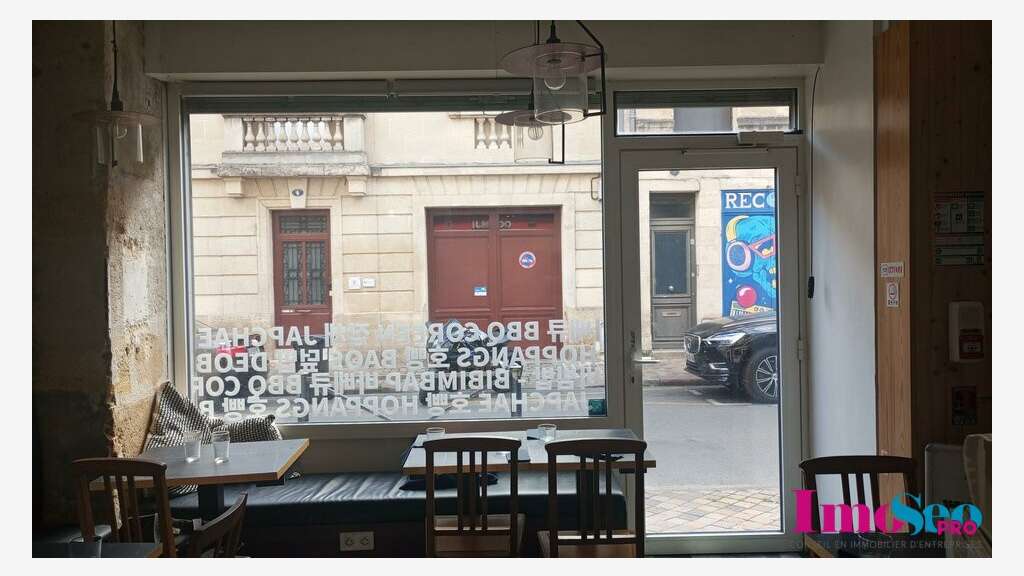 DAB local de restauration rapide à Bordeaux centre