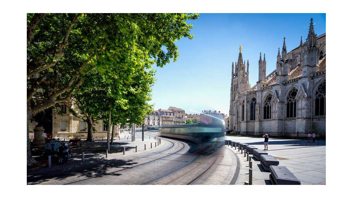 Place Pey Berland - droit au bail - Bordeaux
