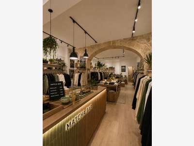 BOUTIQUE 83M2 BORDEAUX. CHARTRONS NOUVEAUTÉ