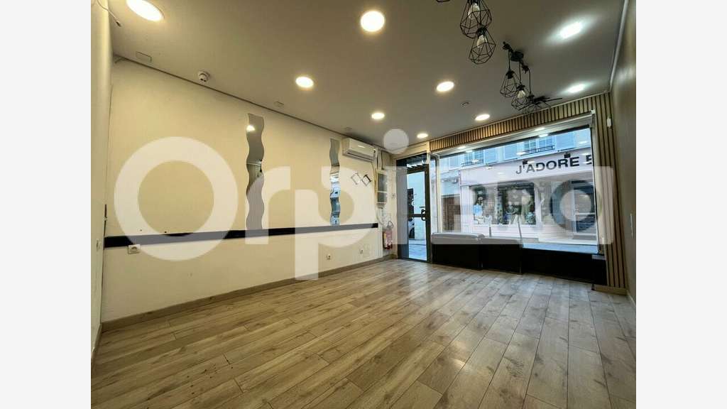 Local commercial 22m² à céder à Brie-Comte-Robert