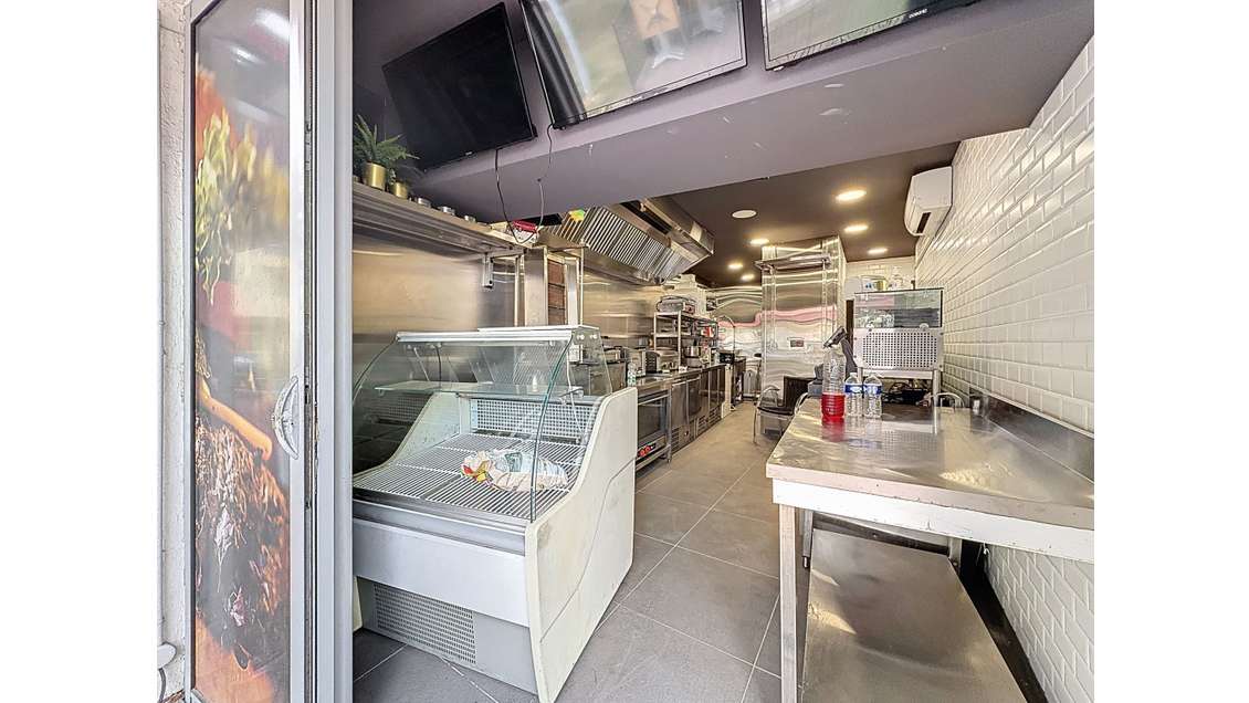 DAB local équipé rénové 25m² à Cagnes-sur-Mer