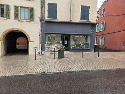 Cession local commercial 98m² empl N°1 à Caluire