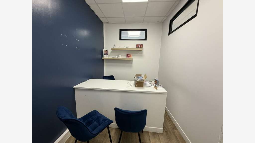 Location local commercial 54m² à Caluire-et-Cuire