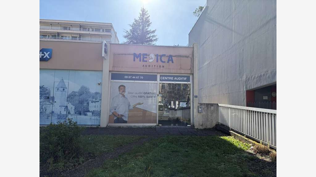Location local commercial 54m² à Caluire-et-Cuire