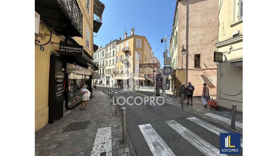 DAB local exceptionnel à Cannes rue Meynadier