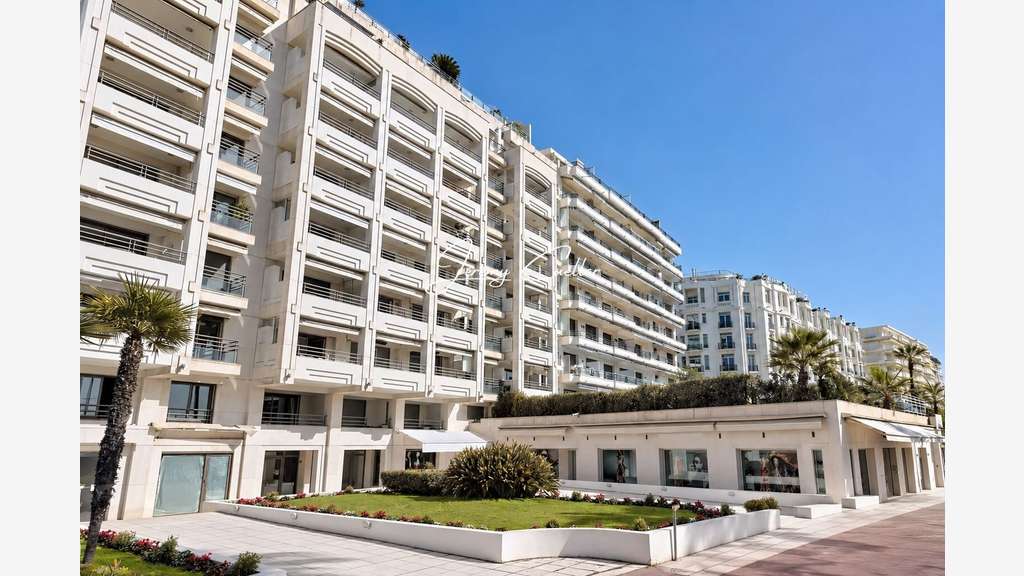 Cession droit au bail local 265m² Cannes Croisette