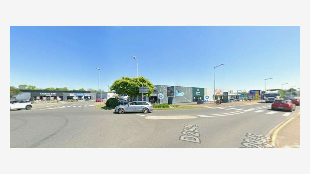 Bail à céder 660m² emplacement premium en Vendée