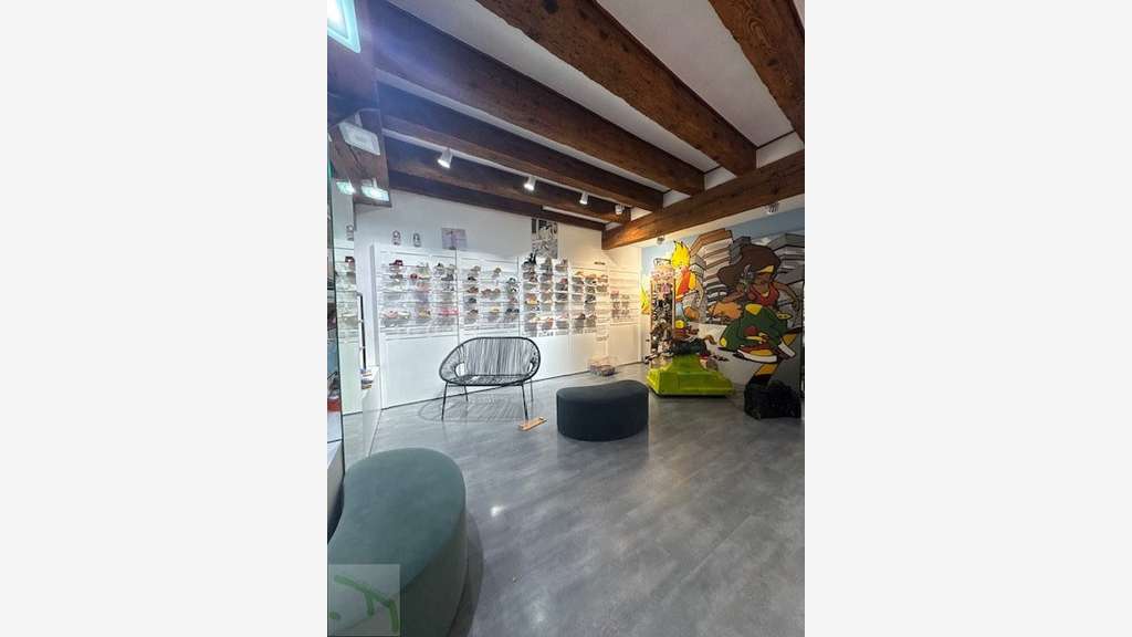Vente local commercial 42m² empl N°1 Chambéry