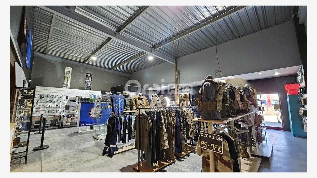Local commercial de 213m² à louer à Colmar