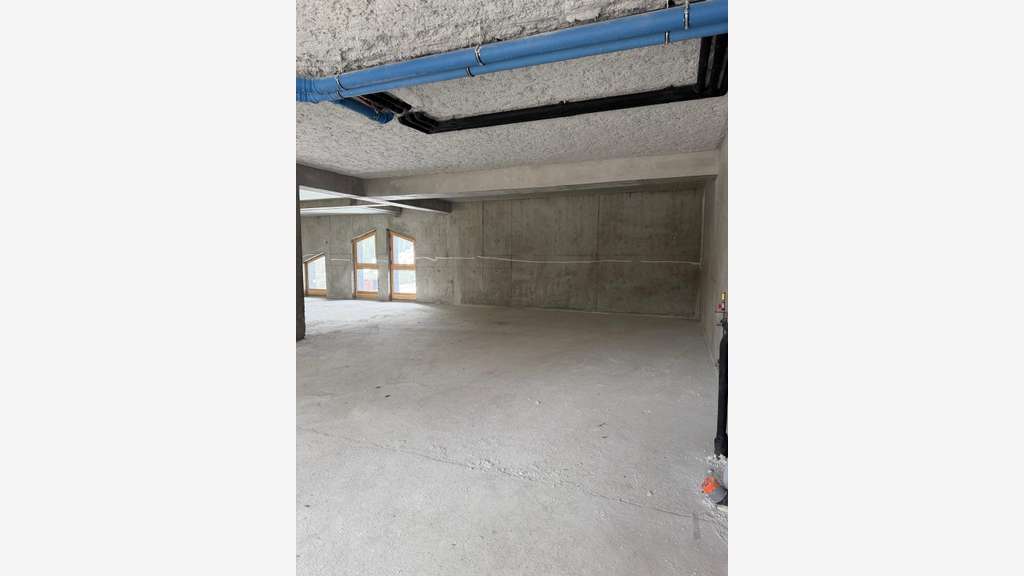 Cession bail commerce 135m² à Courchevel Moriond