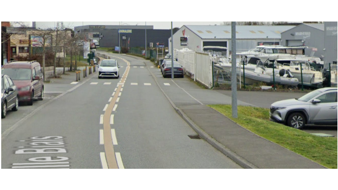 Droit au bail cellule 225m² Dinard/la Richardais