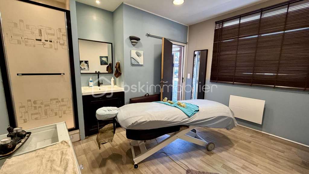 DROIT AU BAIL - LOCAL DE 60 M² ÉQUIPÉ - GA
