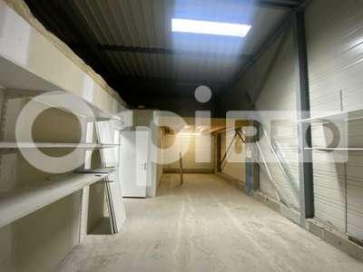 Local d'activité 286m² à céder en DAB à Guereins