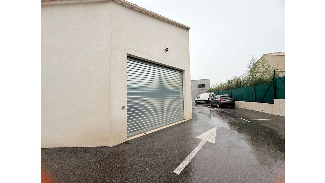 DAB local neuf 60m² + 16m² ZAC Saint-Martin