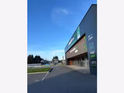 LOCAUX COMMERCIAUX ~1.500m² - OCCITANIE